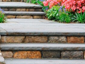 How to Lay Slate Chippings in Garden